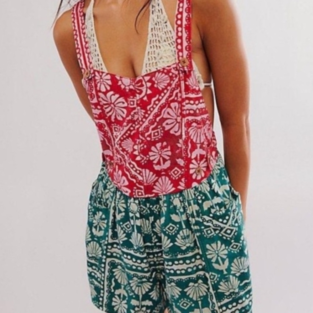 NWOT Free People Palm Bay Hawaiian Printed Shortalls In Fuschia Pink/Green